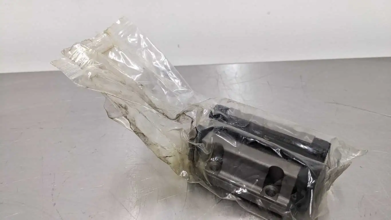 THK SHS15C1SSC1 Linear Bearing Block 47mm Wide x 64.4mm Long 15mm Rail USA - Image 4