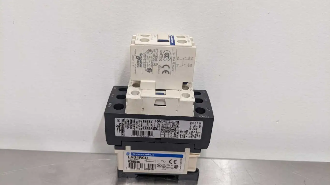 Telemecanique LC1D32G7 Motor Control Contactor LADN20 Contactor LAD4RCU Suppressor - Image 6
