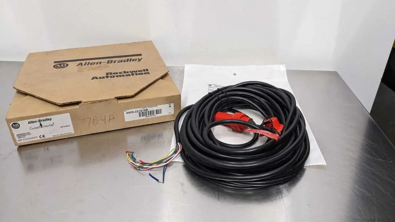 Allen-Bradley 440N-Z21S16B Sensaguard Non-Contact Switch Ser B 18mm Target Guardmaster 10m Cable