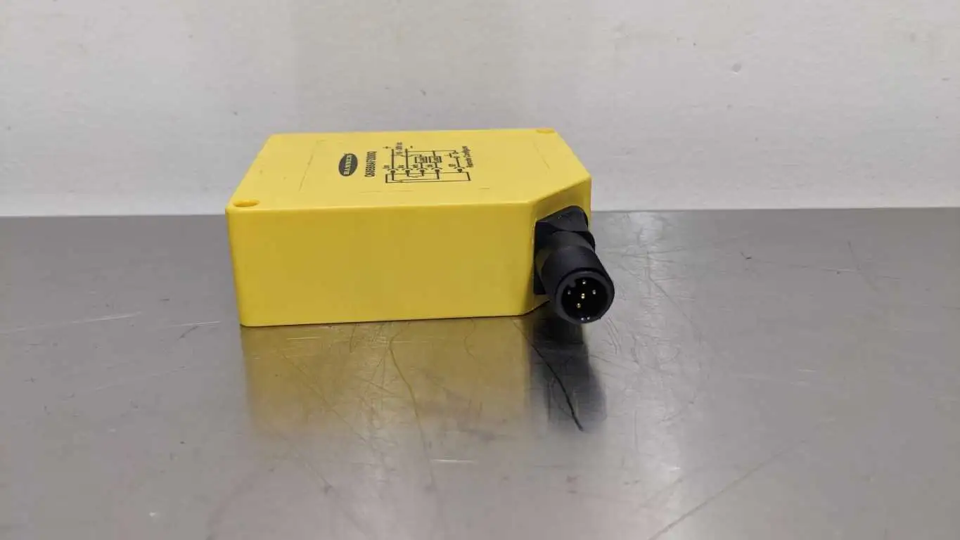 Banner Q60BB6AF2000Q Photoelectric Sensor 200-2000mm 63001 Adjustable Field - Image 3