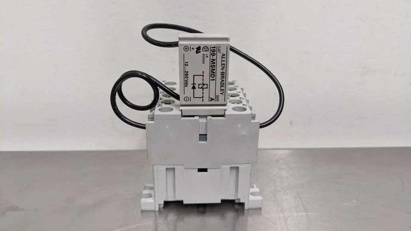 Allen-Bradley 700DC-MB220* Contact Relay 300VAC 199-MSMD1 12-250VDC Coil Ser A - Image 3