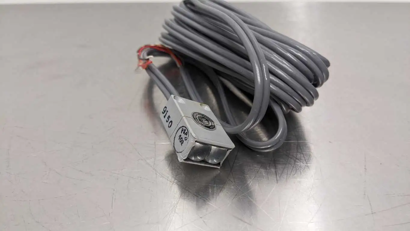 Allen-Bradley 42SR2-4001 Sub-Compact Reflex Scanner Ser B Photoswitch - Image 3