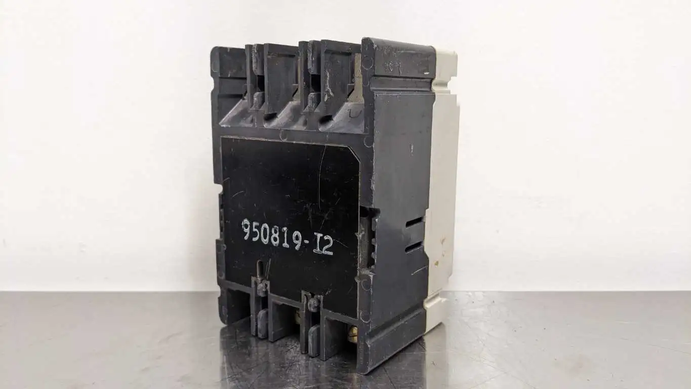 Cutler-Hammer EHD3070 Circuit Breaker EHD 14k 3 Pole 480VAC 250VDC - Image 3
