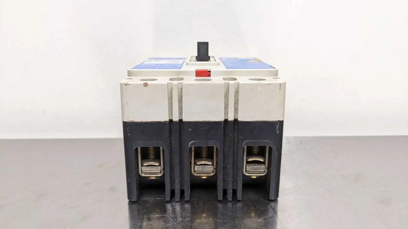 Cutler-Hammer EHD3070 Circuit Breaker EHD 14k 3 Pole 480VAC 250VDC - Image 6