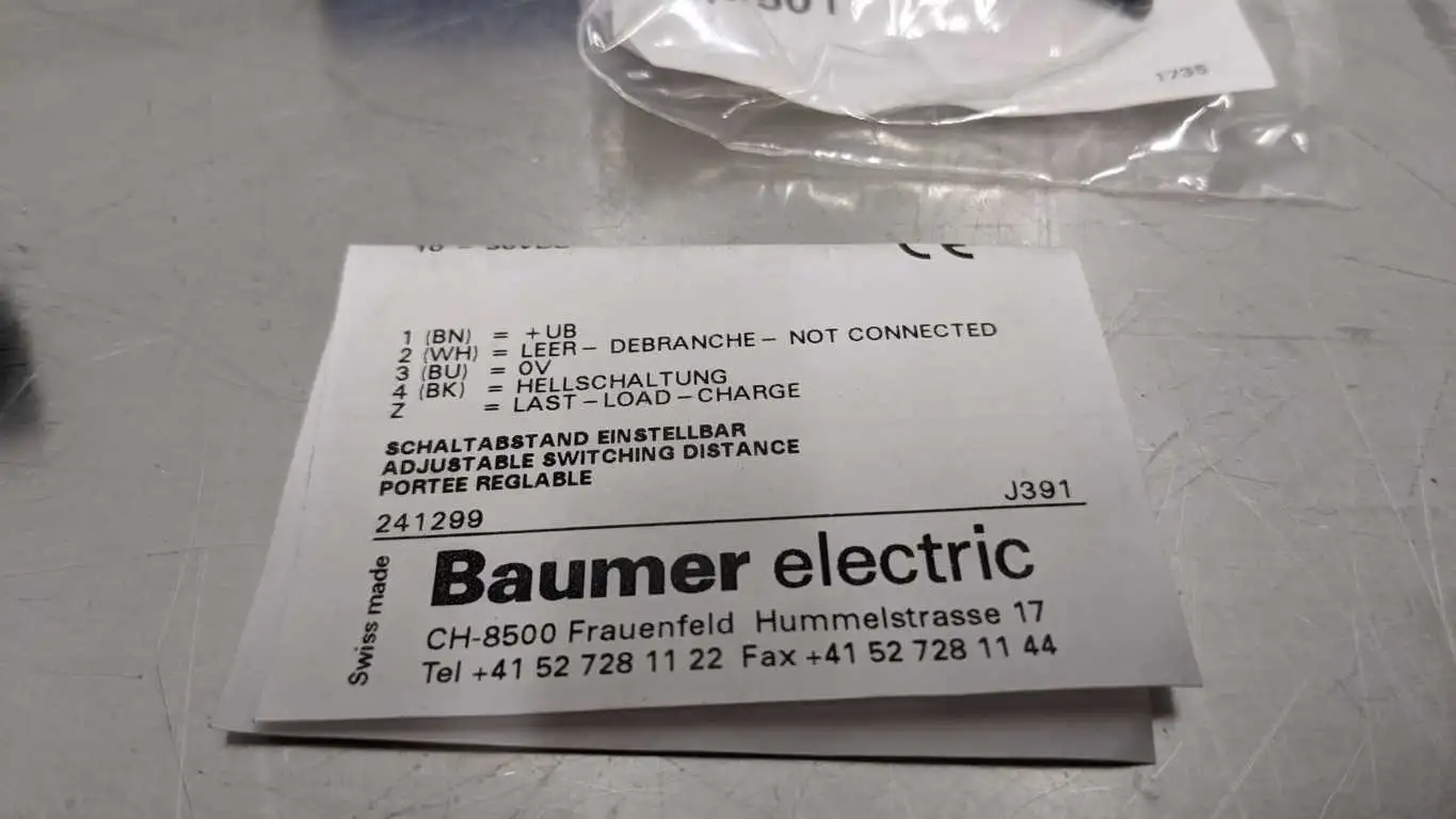 Baumer FHDK 10N1196/KS35A Photo Electric Sensor Adjustable Switching Distance CH-8500 - Image 7