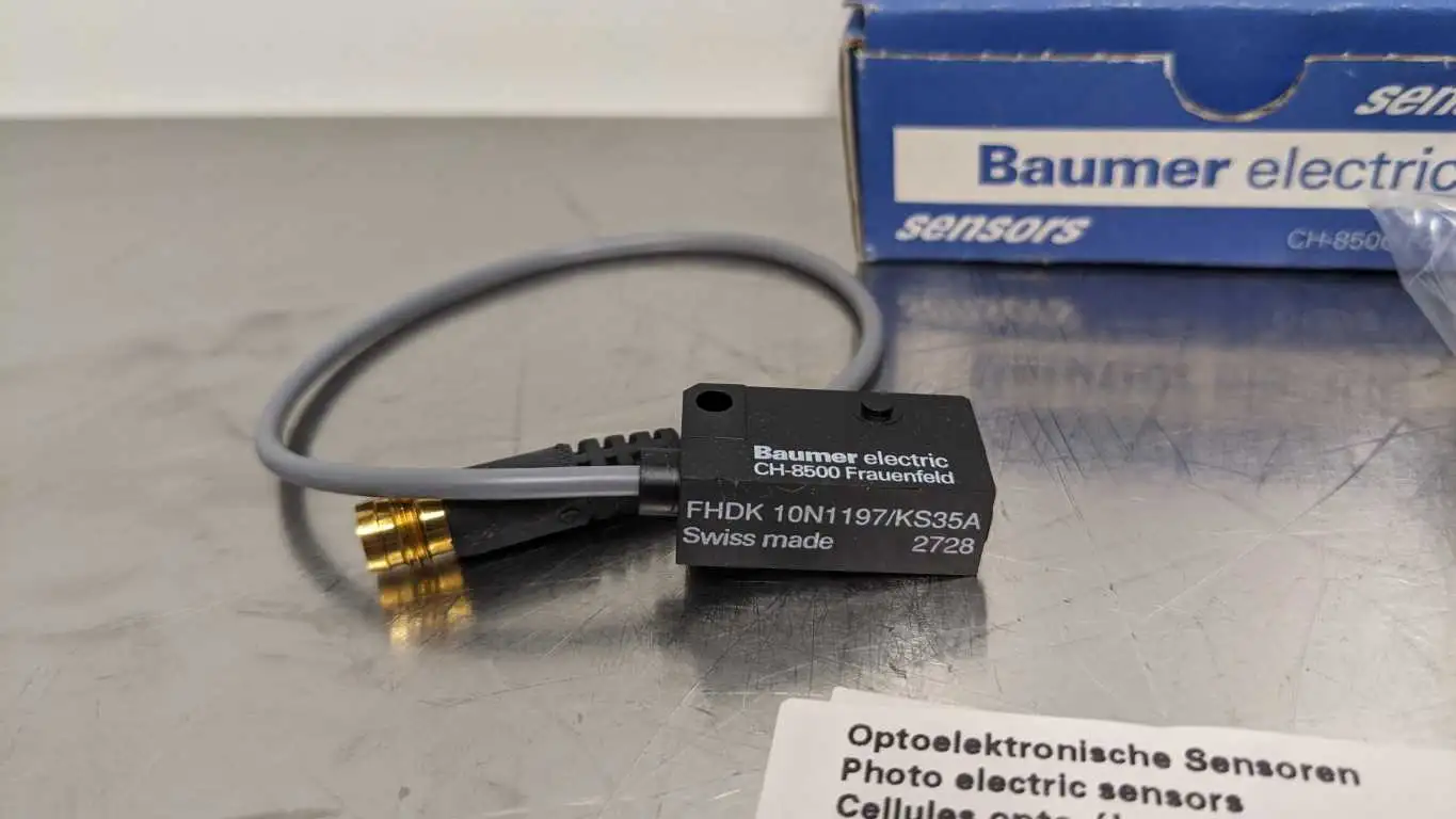 Baumer FHDK 10N1197/KS35A Photo Electric Sensor Adjustable Switching Distance CH-8500 - Image 5