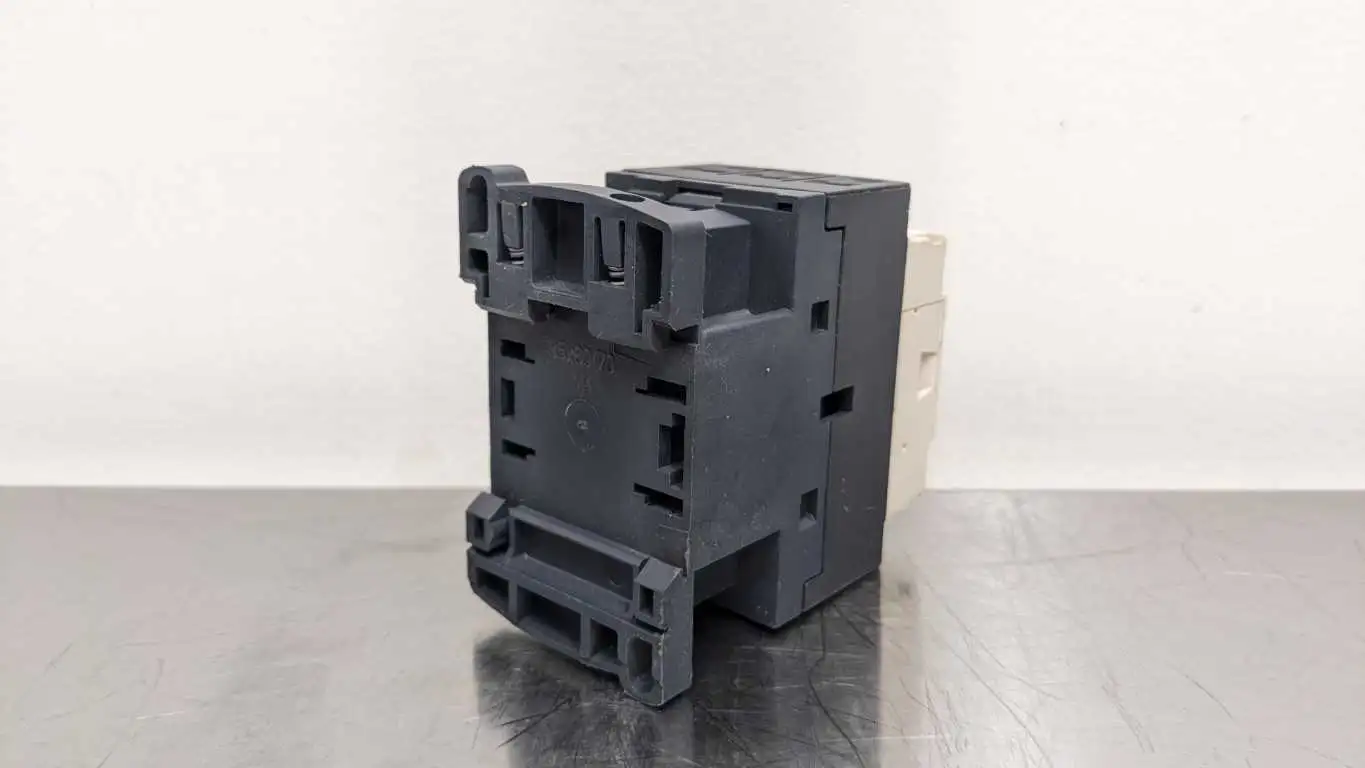 Telemecanique LC1 D09 Magnetic Contactor 25A - Image 3