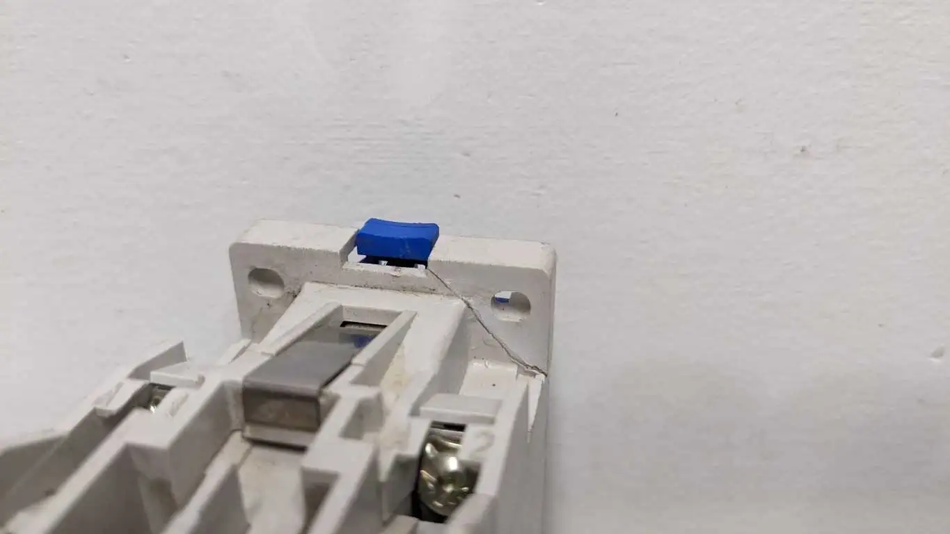 Cutler-Hammer AE16ANS0 Motor Starter 0.25/.5 TO 1.5-5HP 7A 600VAC 7A - Image 6