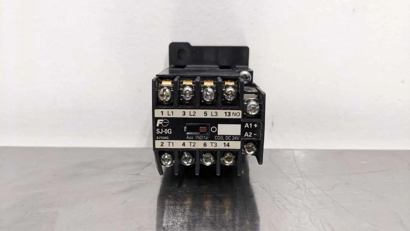Fuji SJ-0G Magnetic Contactor 24VDC Coil 15A 500VAC 15A SJ12AG - Image 4