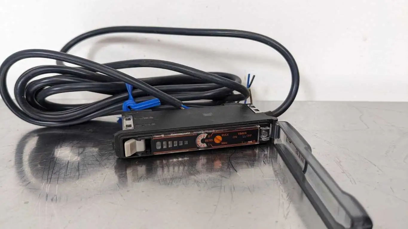 Omron E3X-NA11V Fiber Optic Amplifier 2m 12-24VDC - Image 4