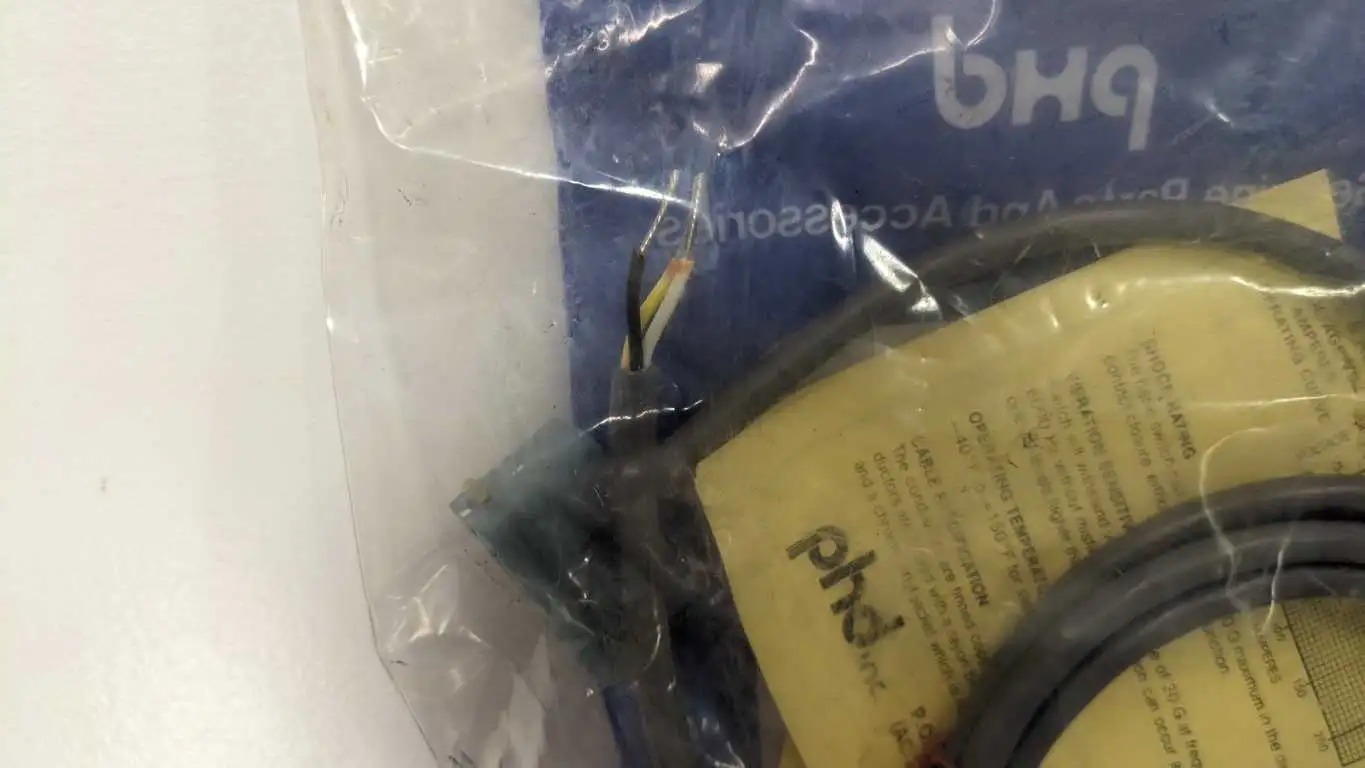 PHD AN12-6 Proximity Reed Switch New in Bag - Image 3