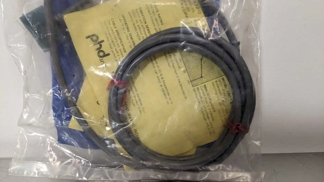PHD AN12-6 Proximity Reed Switch New in Bag - Image 4