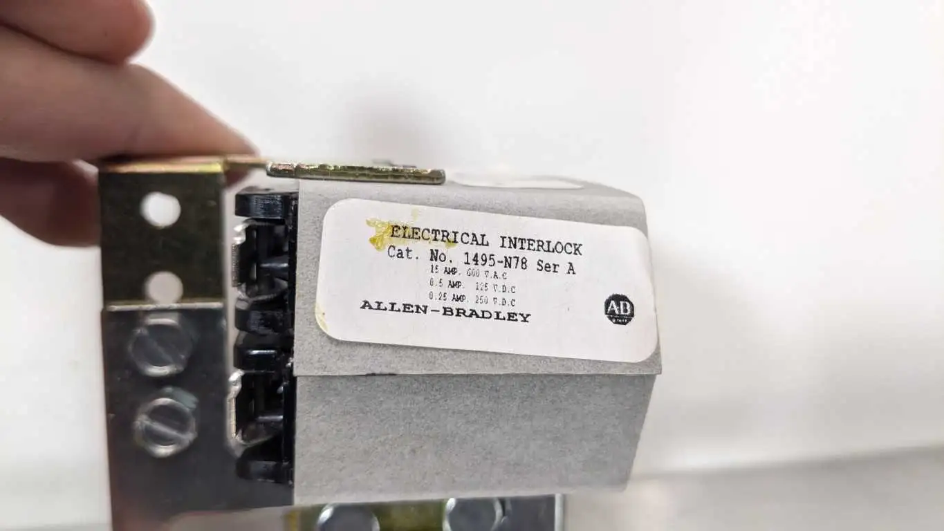 Allen-Bradley 1495-N78 Electrical Interlock Ser A 15A Auxiliary Contact SAL9 46! - Image 7