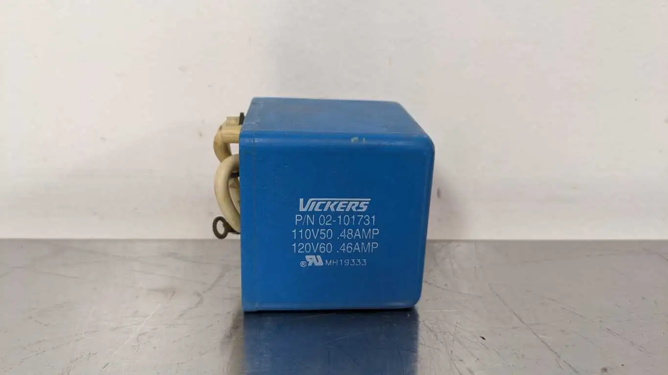 Vickers 2101731 Solenoid Coil Eaton 110/120 VAC 0.48/0.43A 02-101731 - Image 2