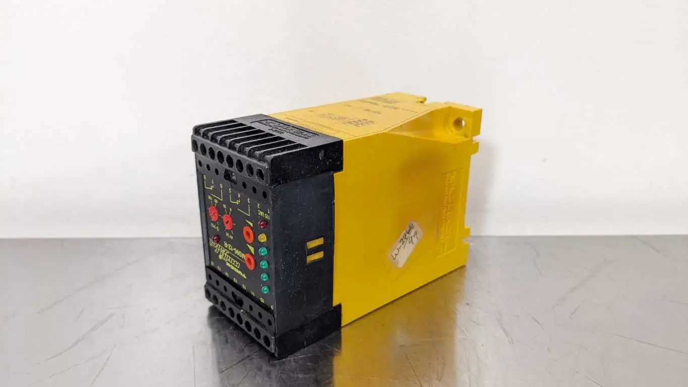 Turck MS96-12-R Flow Monitoring Control Circuit 115 VAC - Image 4
