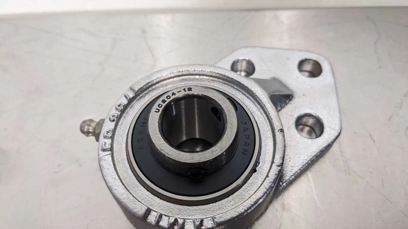 AMI Bearings UCFB204-12NPR45CE 3 Bolt Flange Mount Bearing - Image 3