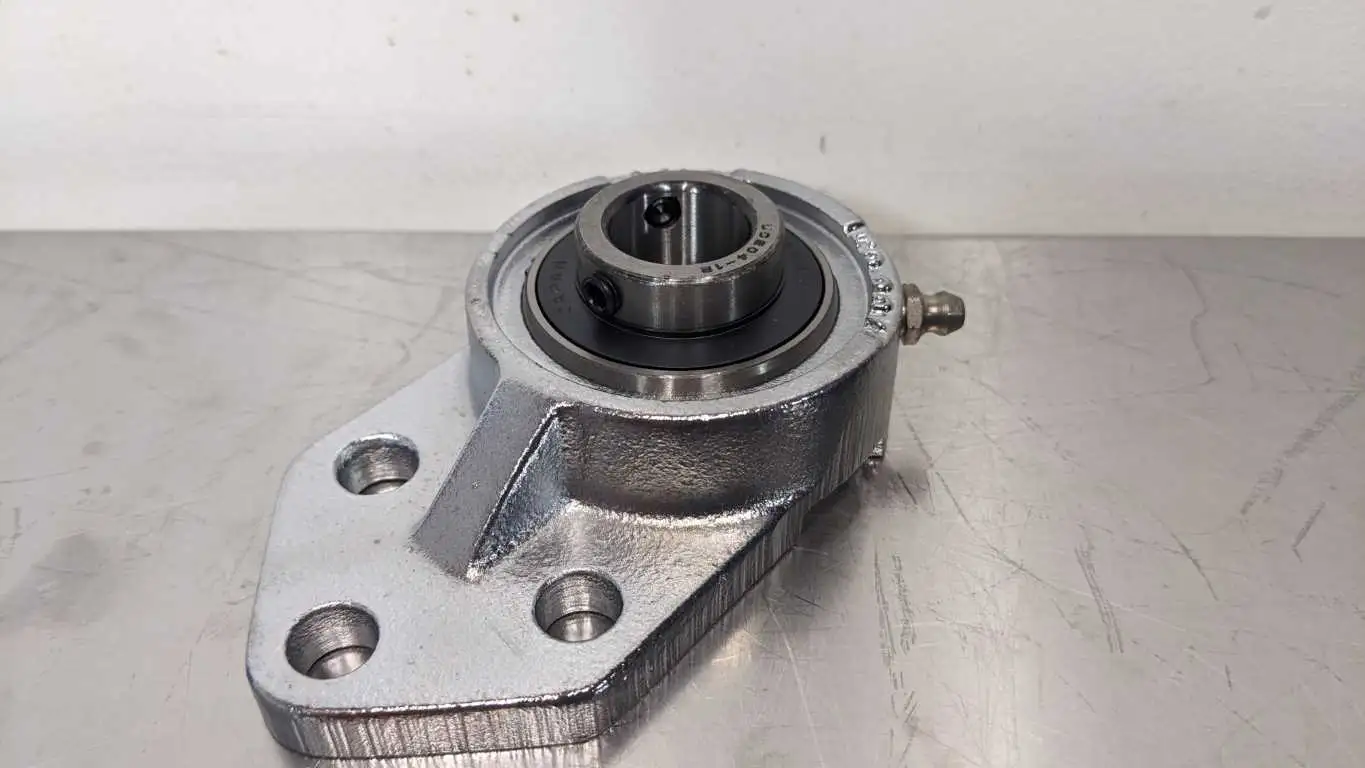 AMI Bearings UCFB204-12NPR45CE 3 Bolt Flange Mount Bearing - Image 4