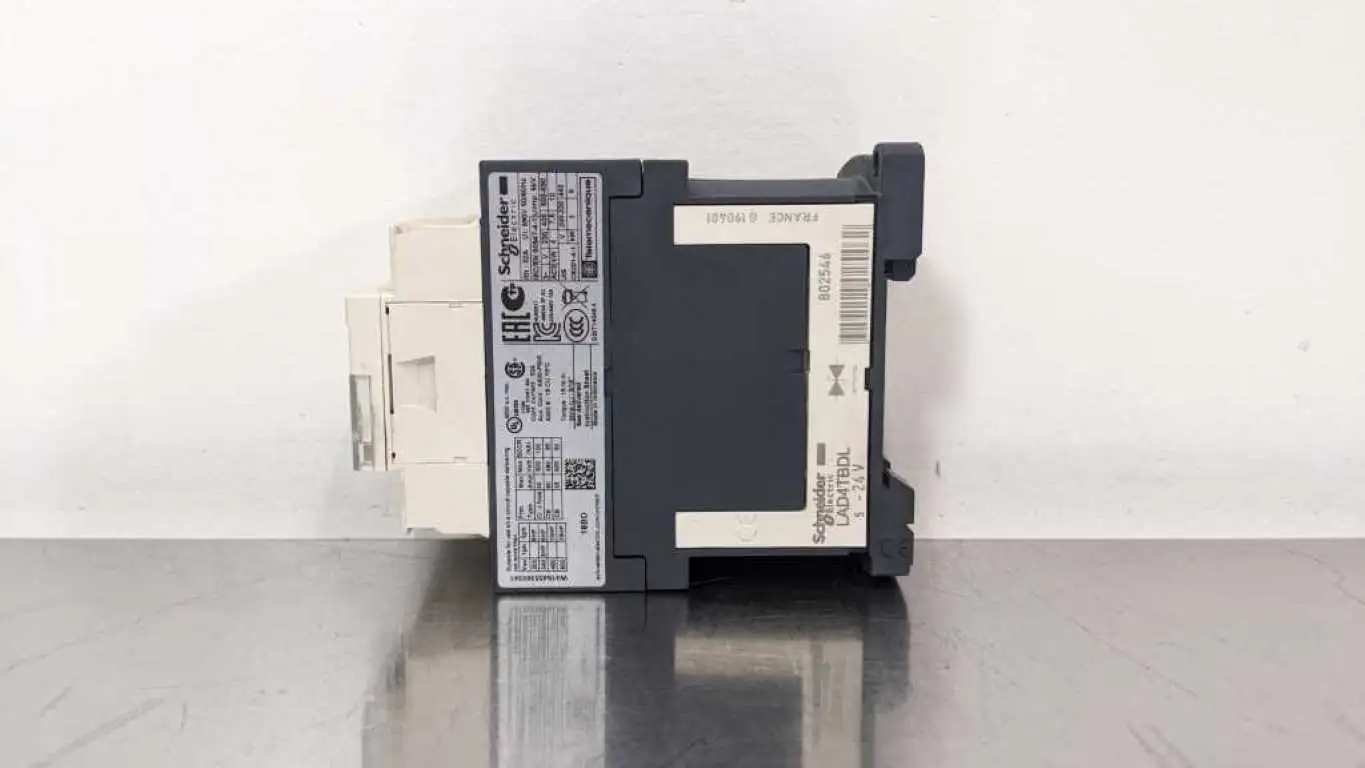 Schneider Electric LC1D18 Contactor 24VDC Coil - Image 2