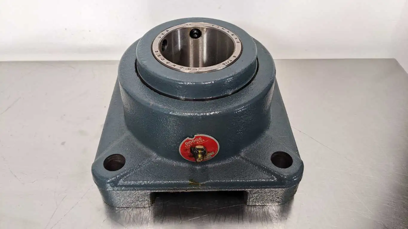 Dodge F4B-E-207R 4 Bolt Flange Bearing 2-7/16" Type E-XTRA 023106 - Image 2