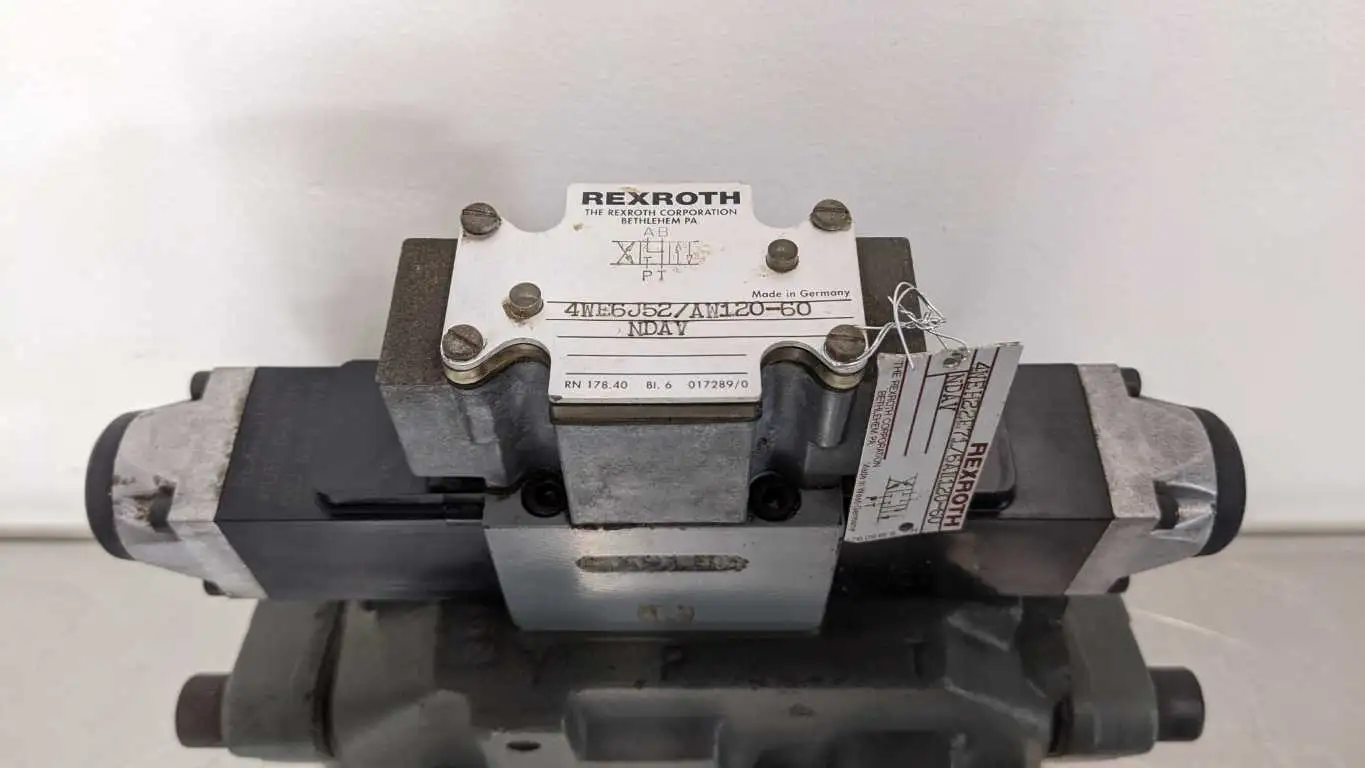 Rexroth 4WEH22E71 4WE6J52 Directional Control Valve 6AW120-60 AW120-60 NDAV - Image 2