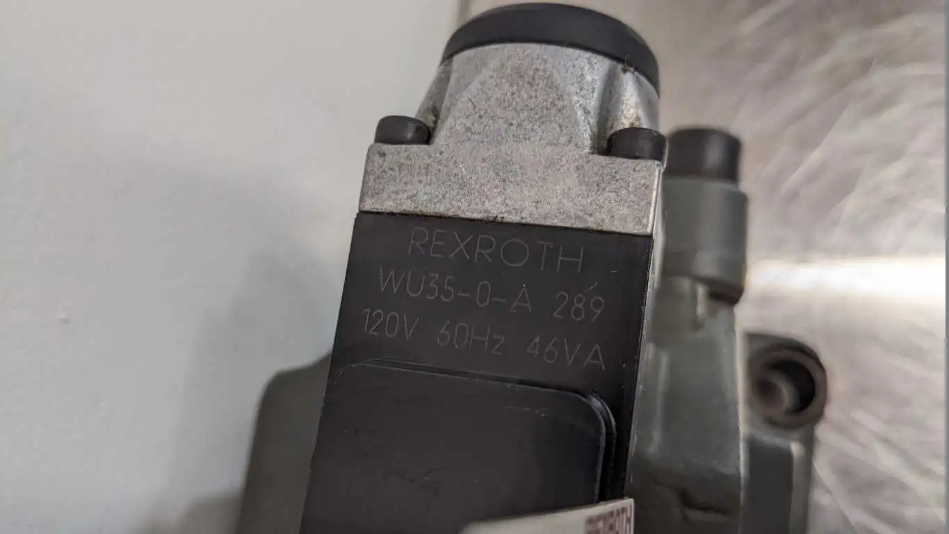 Rexroth 4WEH22E71 4WE6J52 Directional Control Valve 6AW120-60 AW120-60 NDAV - Image 3