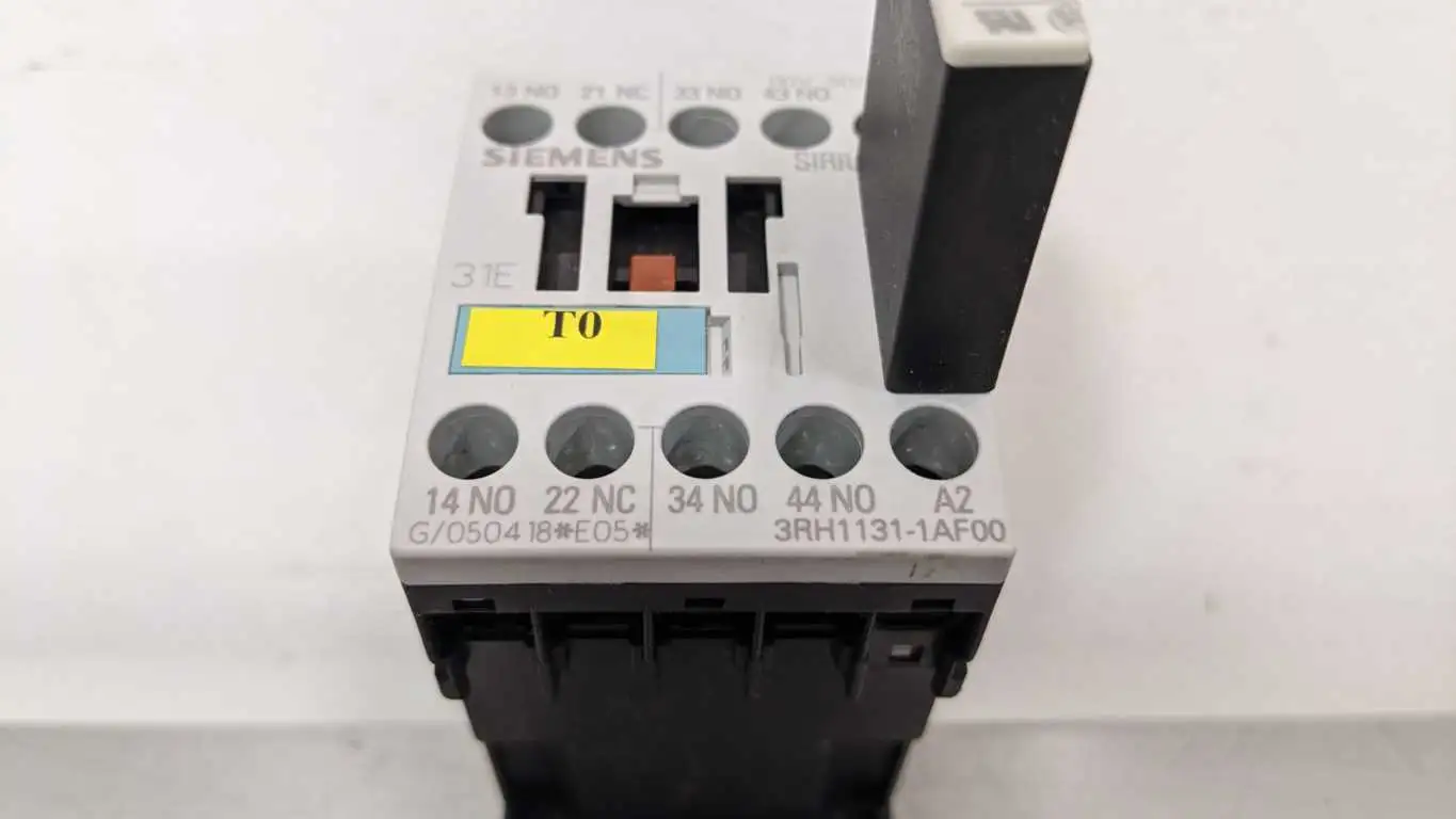 Siemens 3RH1131-1AF00 Control Relay 600VAC 10A 3RT1916-1JK00 Surge Suppressor - Image 3