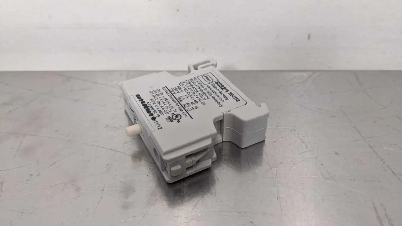 Stahl 8082/1 Contact Element 110/250/400VAC 10/6/4A NB0158 Hazardous Locations - Image 2