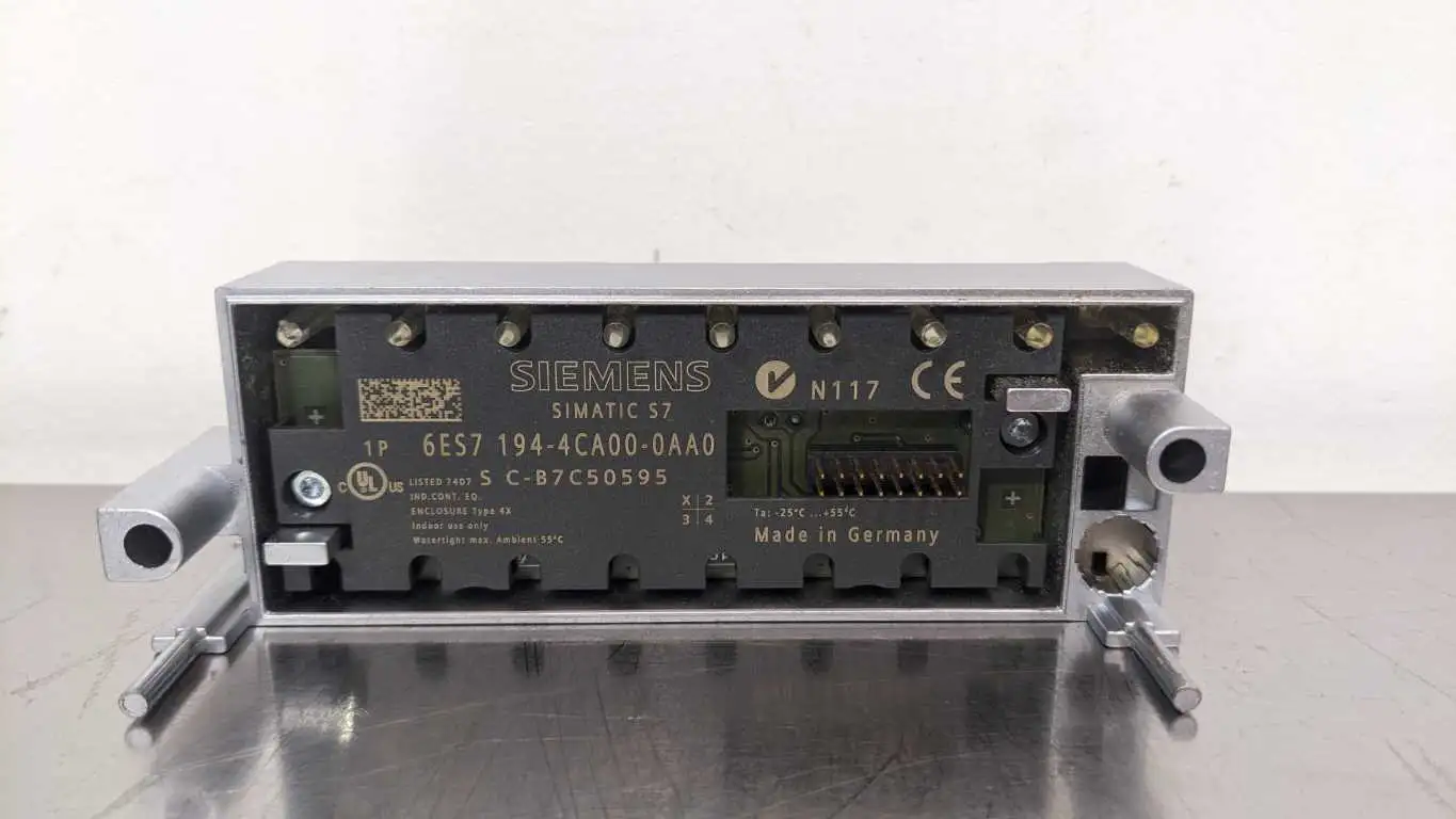 Siemens 6ES7 194-4CA00-0AA0 Connecting Module CM IO 4 x M12 SIMATIC ET 200PRO - Image 2