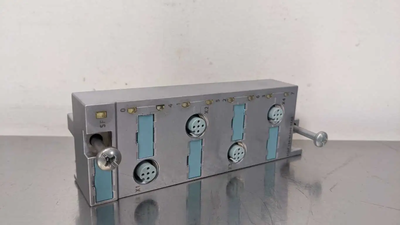 Siemens 6ES7 194-4CA00-0AA0 Connecting Module CM IO 4 x M12 SIMATIC ET 200PRO - Image 3