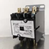 Breakers Unlimited BUC338UMM30 Contactor 208/240VAC 3 Poles 30 FLA - Image 2