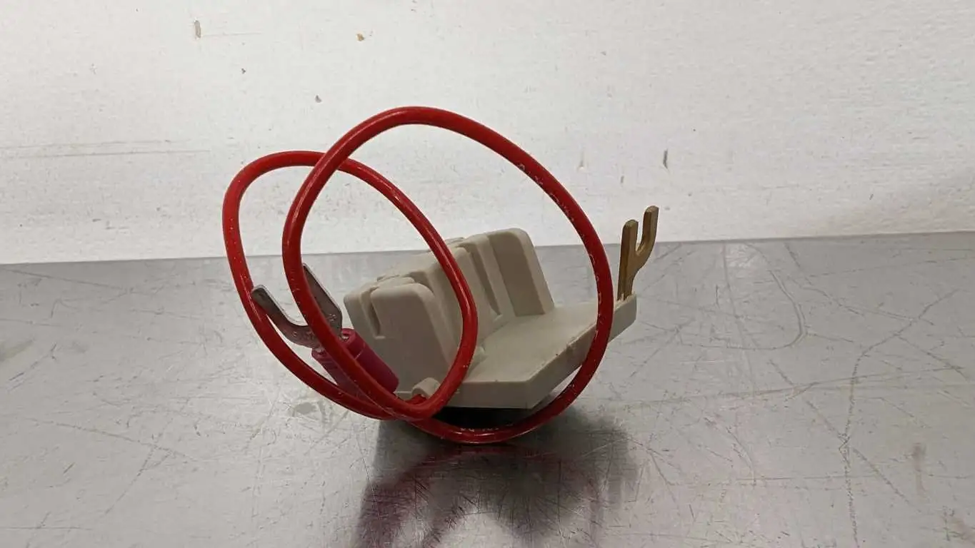 Schneider Electric LA4DE3E Contactor Coil Suppressor 24-48V - Image 3