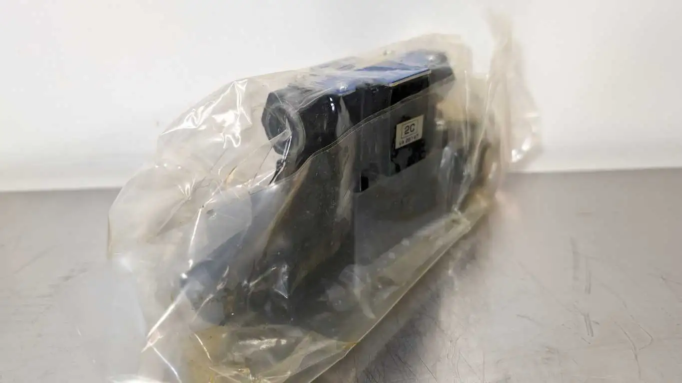 Tokyo Keiki DG4V-3-2C-M-P2-B-7-B16-56 Directional Control Valve Tokimec - Image 3