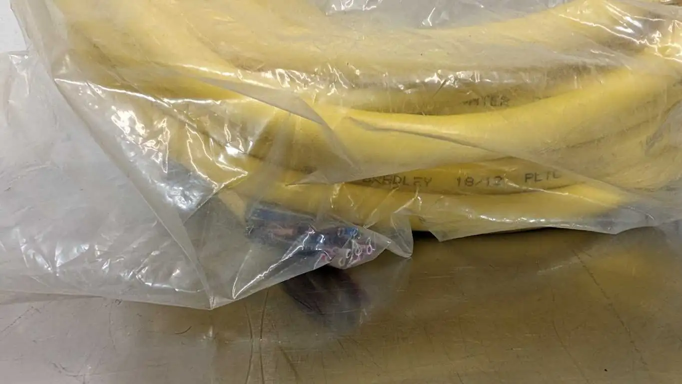 Allen-Bradley 889M-F12AH-10 12 Pin Cordset Straight PN-80872 Ser C 10m - Image 2