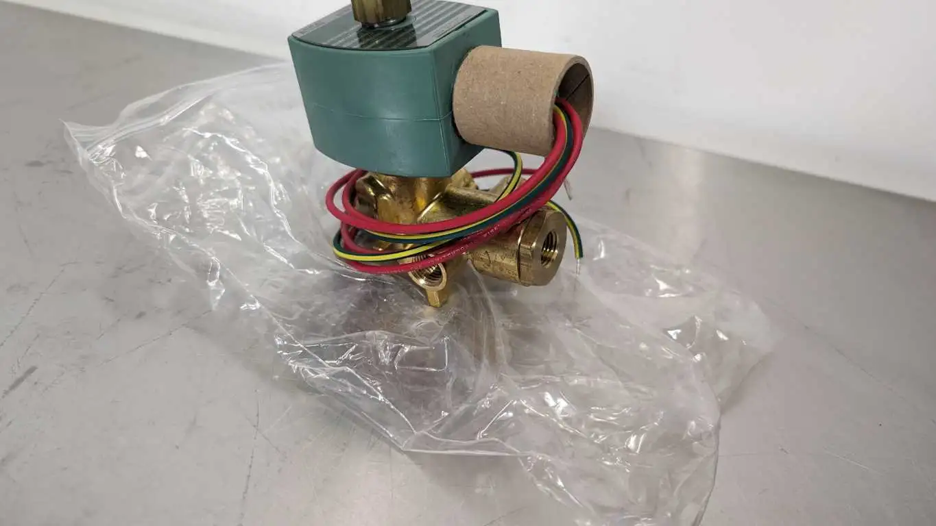 Asco 8345G001 Solenoid Valve A851544 1/4" NPT 110/120VAC 4W 120/60 110/50 - Image 3