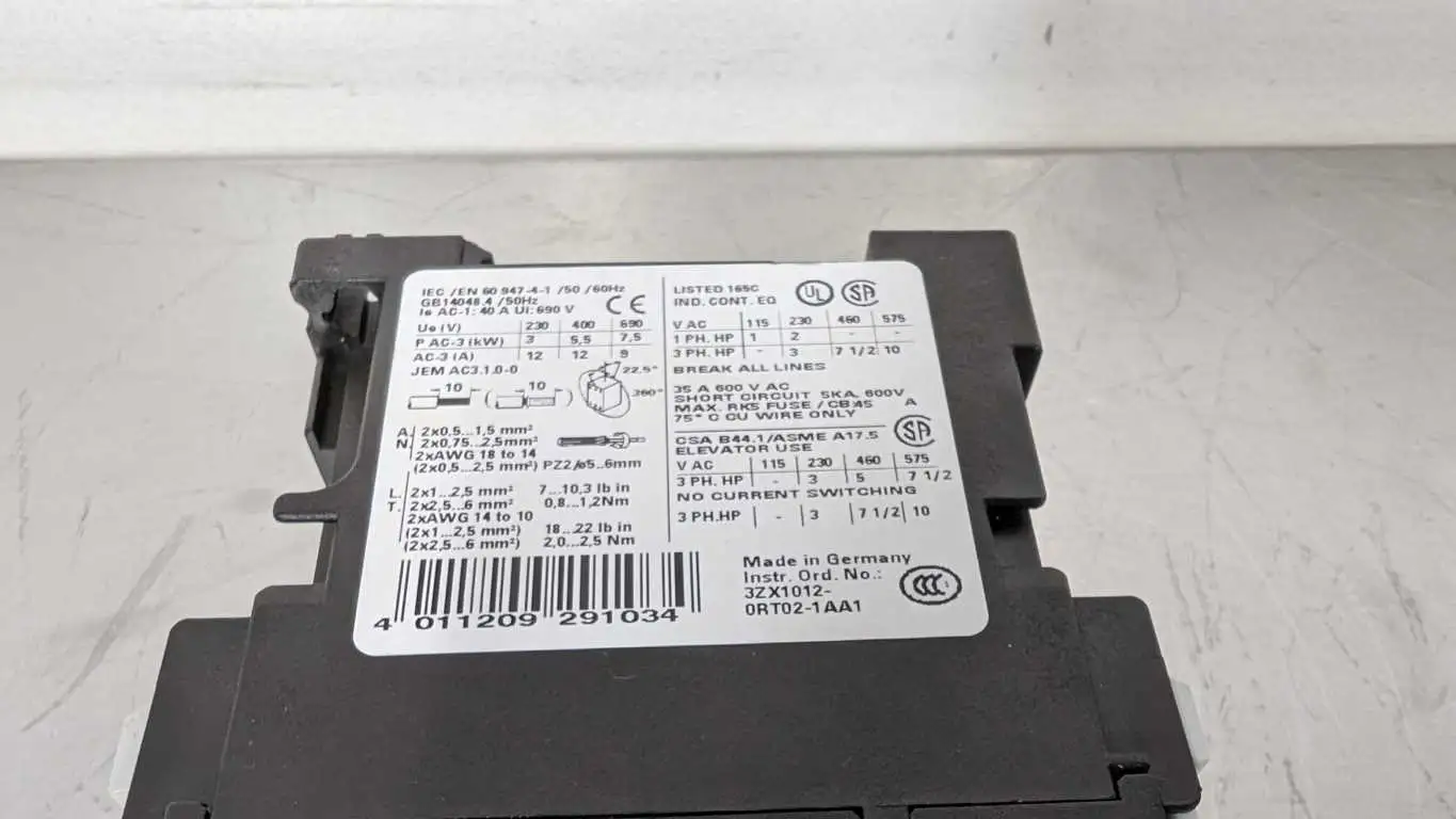 Siemens 3RT1024-1BB40 Contactor 24VDC Coil 400VAC 12A 12A 400V S0 - Image 5