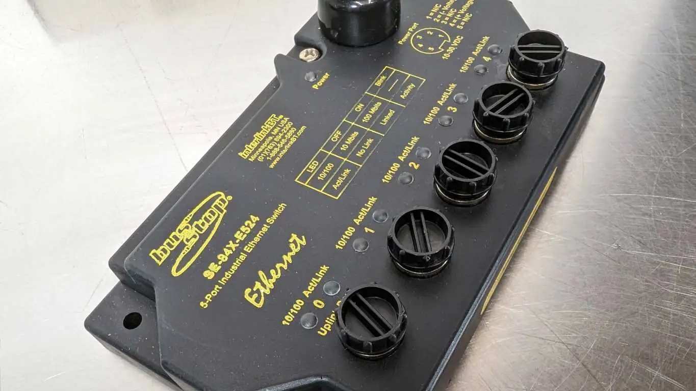 interlinkBT SE-84X-E524 Industrial Ethernet Switch U7960 5-Port Bus Stop Turck - Image 3