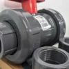 Spears 2339-015 True Union Ball Valve SOC/FIPT Viton O-Ring 1-1/2" 235 PSI PVC - Image 5