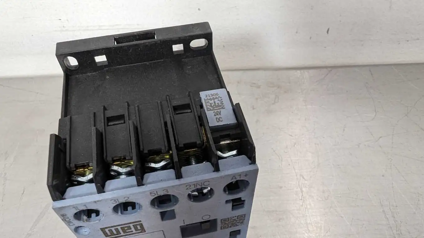 WEG CWC016.01E Contactor CWC016 - Image 4