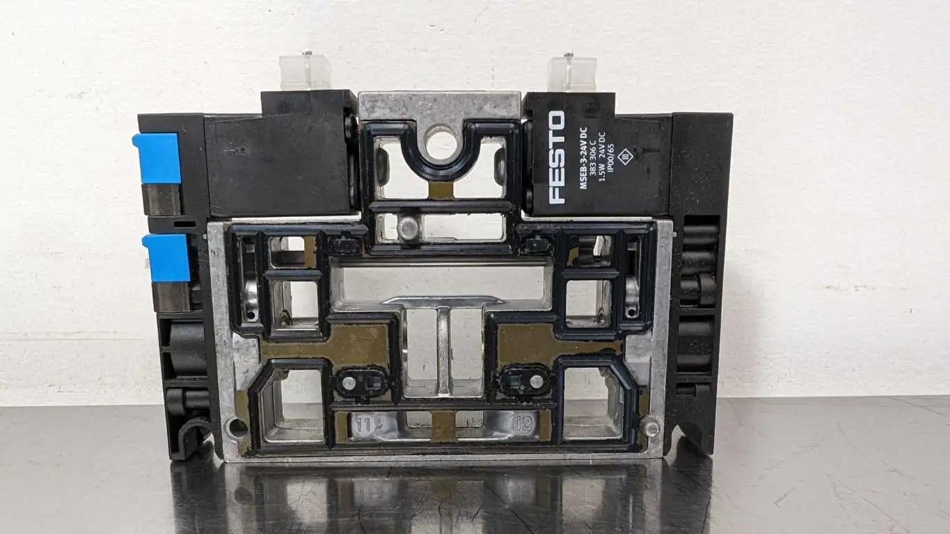 Festo CPV18-M1H-2X3-GLS-1/4 Solenoid Valve 163189 Ser D102 3-24VDC - Image 3