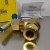 Parker 8A-V8LN-B Brass Needle Valve 1/2" MNPT - Image 2