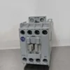 Allen-Bradley 100-C12ZJ10 Contactor Ser A 24VDC Coil 3 Main Poles 1NO Aux - Image 2