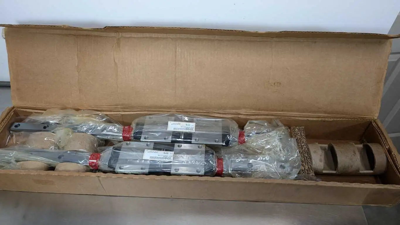 THK SHS30C2QZZZ+760L Linear Guide Rail and Bearing Block UID04500 30mm x 760mm Pair