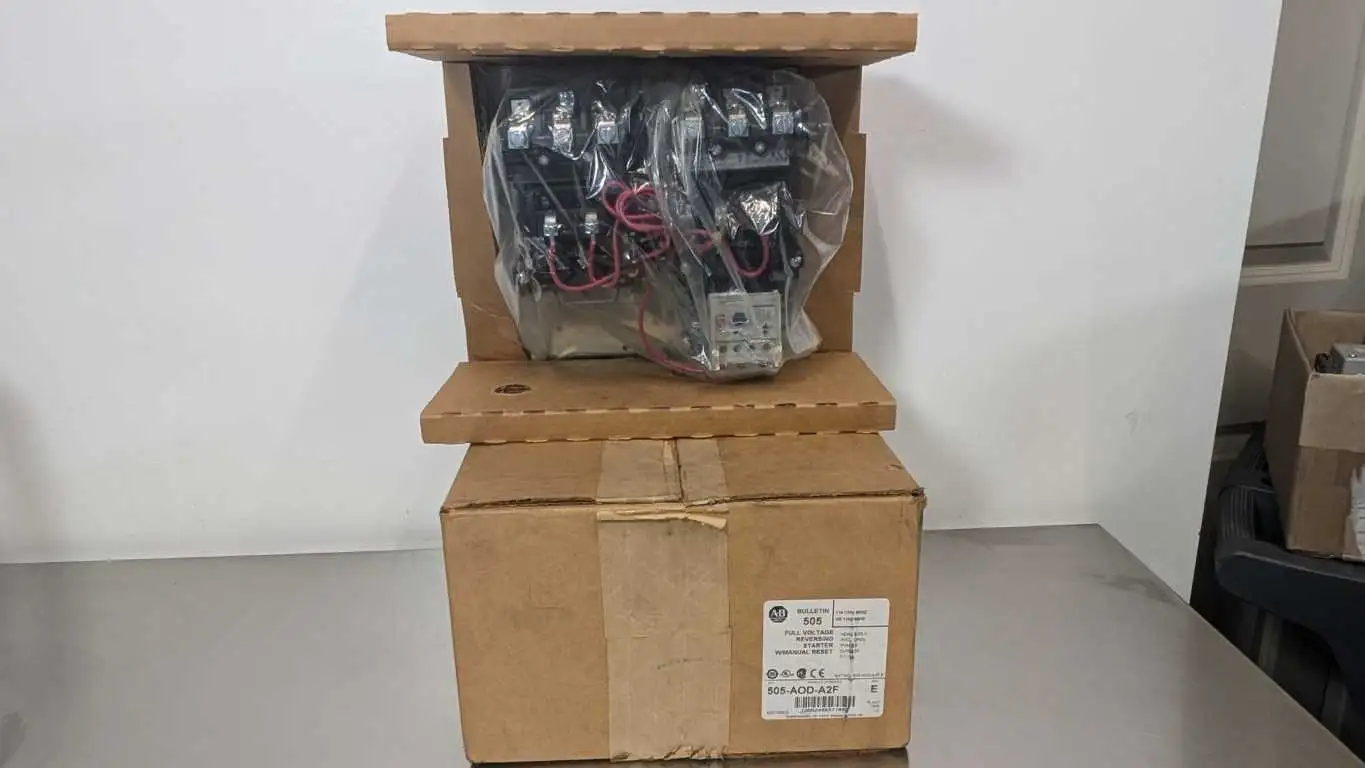 Allen-Bradley 505-AOD-A2F Full Voltage Reversing Starter Ser E 3.2-16A w/ Manual Reset Size 0