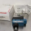 Micro Switch BZE6-2RN80 Limit Switch Honeywell 125/250/480/600VAC 15A/2A