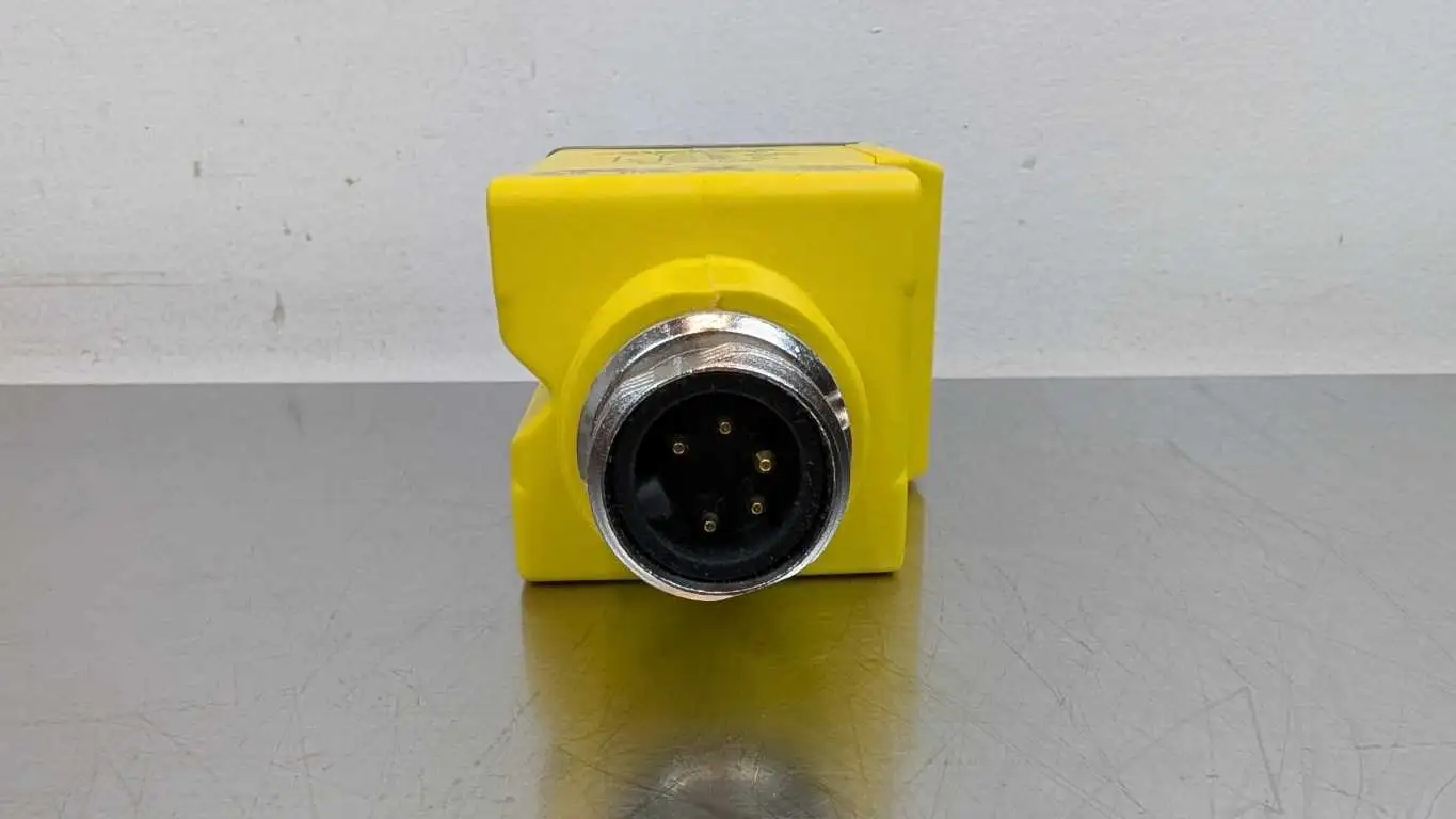 Banner Q45VR3LVQ Rugged Rectangle Sensor 54315 0.08-9m 12-250VDC/24-250VAC - Image 4