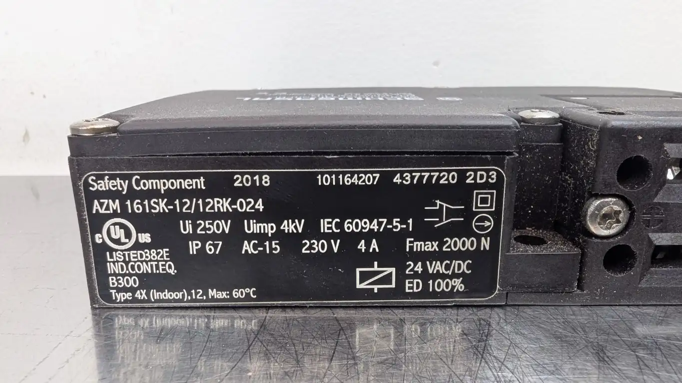 Schmersal AZM 161SK-12/12RK-024 Safety Interlock Switch 19441501 24V AC/DC - Image 6