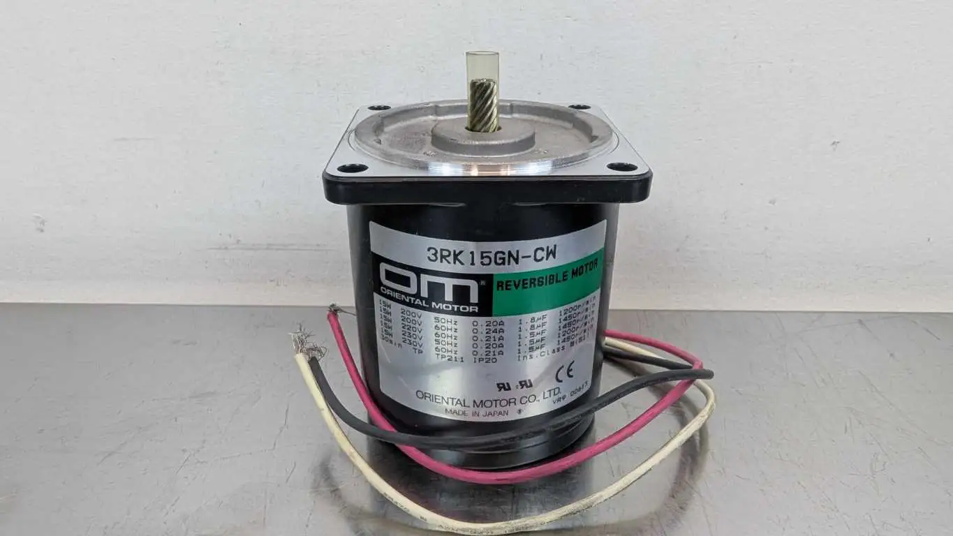 Oriental Motor 3RK15GN-CWE Reversible Motor 1/50HP 10/12 RPM 200-230VAC 15W - Image 2
