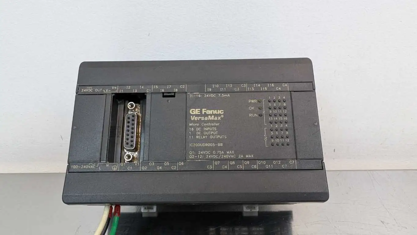 GE Fanuc IC200UDR005-BB Micro Controller VersaMax 16DC In 1DC Out 11 Relay Out