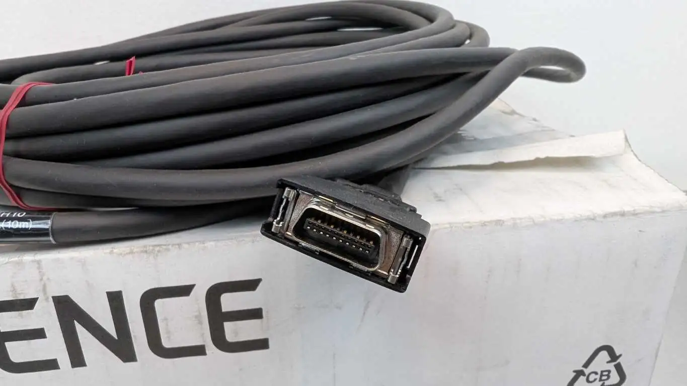 Keyence CA-CH10 High Speed Camera Cable 10m - Image 2