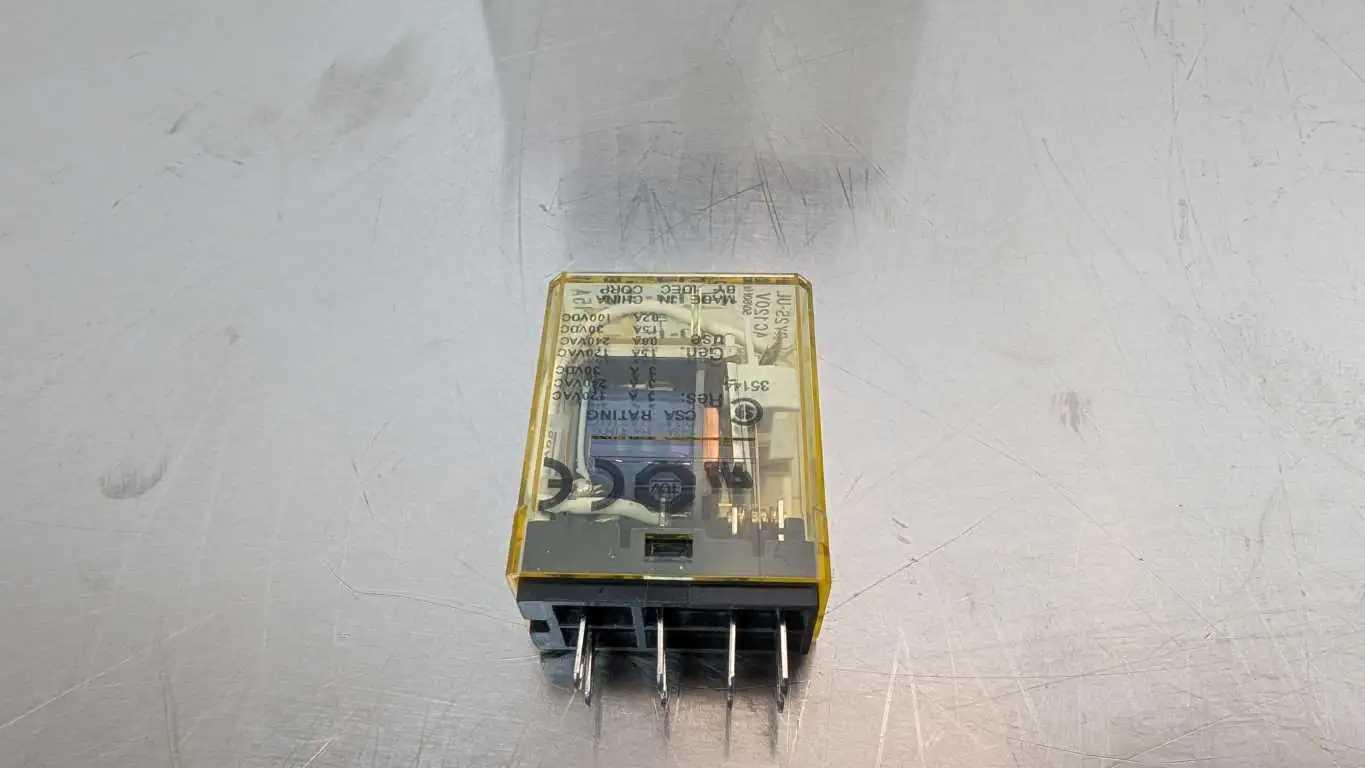 10 Pack IDEC RY2S-UL Relay 8-Pin 120VAC - Image 2